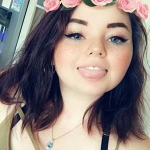 Meet your Posher, Desiree